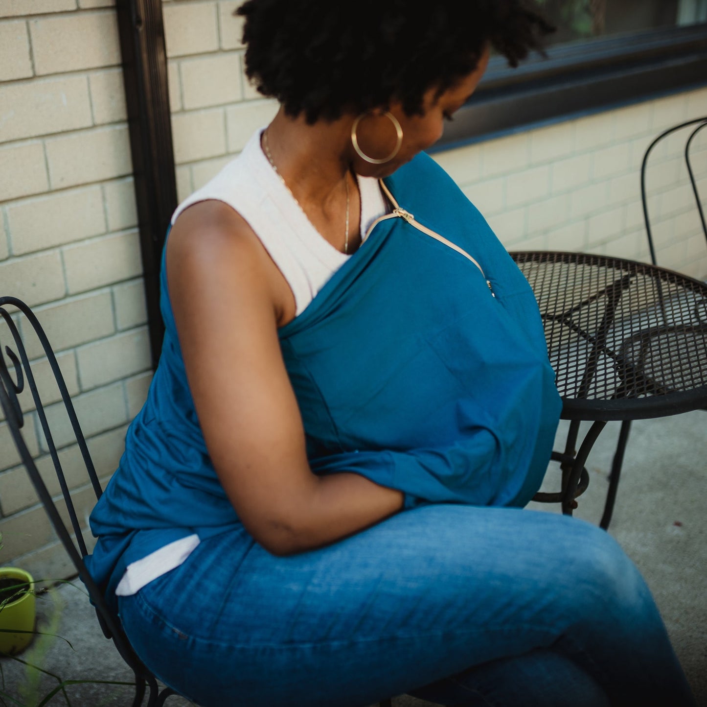 Blue Sky Baby Leaf Nursing Cover with adjustable Zipper